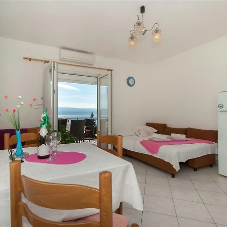 Franka Apartment *