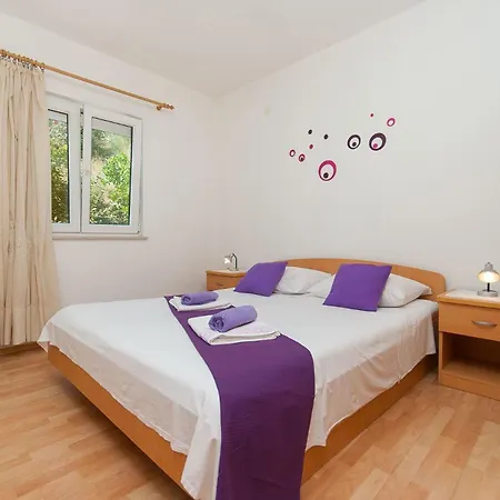 Apartment Franka *